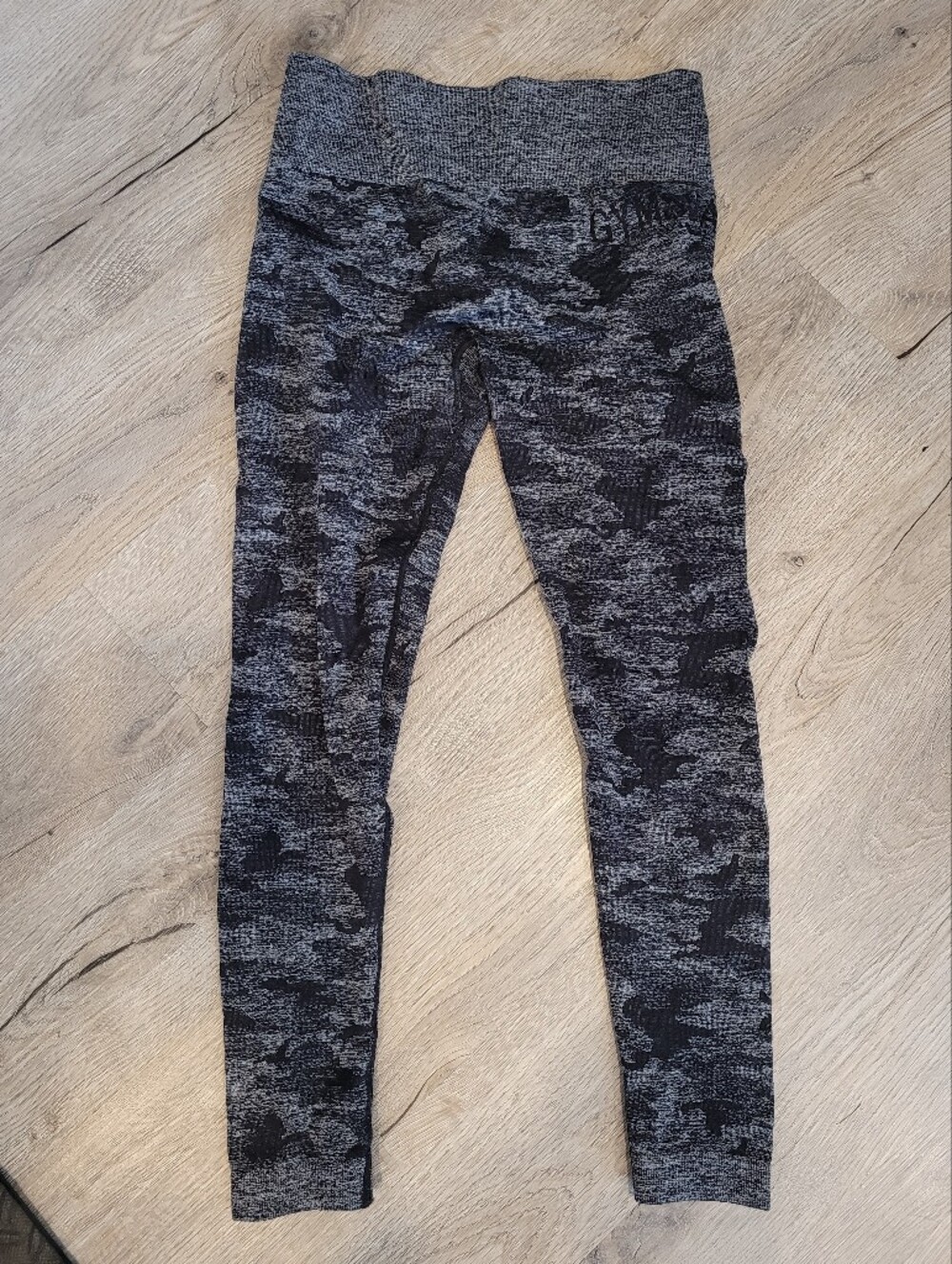 Gymshark Adapt Black Camouflage High Waisted Leggings Size Medium